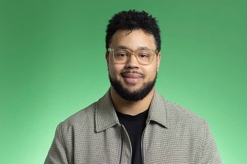 Elijah Alvares he/him